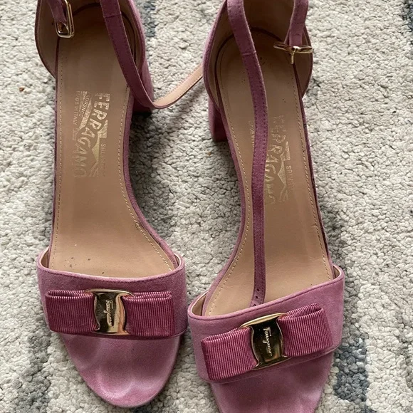 Salvatore Ferragamo Women's Mauve Block Heel Sandals - Picture 2 of 5